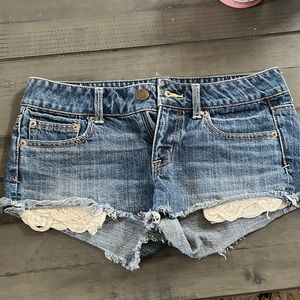 American eagle shorts size 4